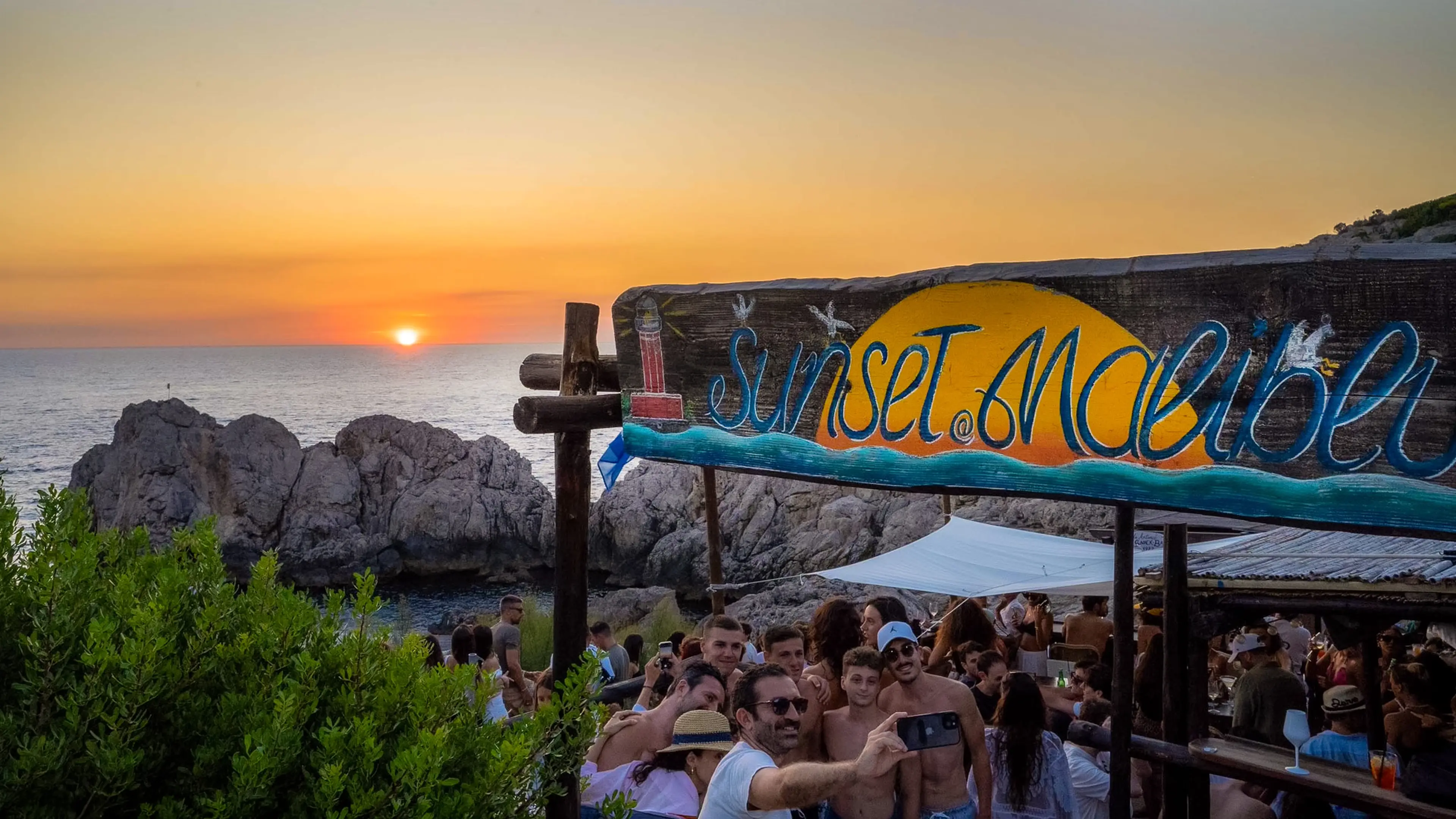Maliblù Sunset — Beach bar al Faro di Punta Carena, Anacapri