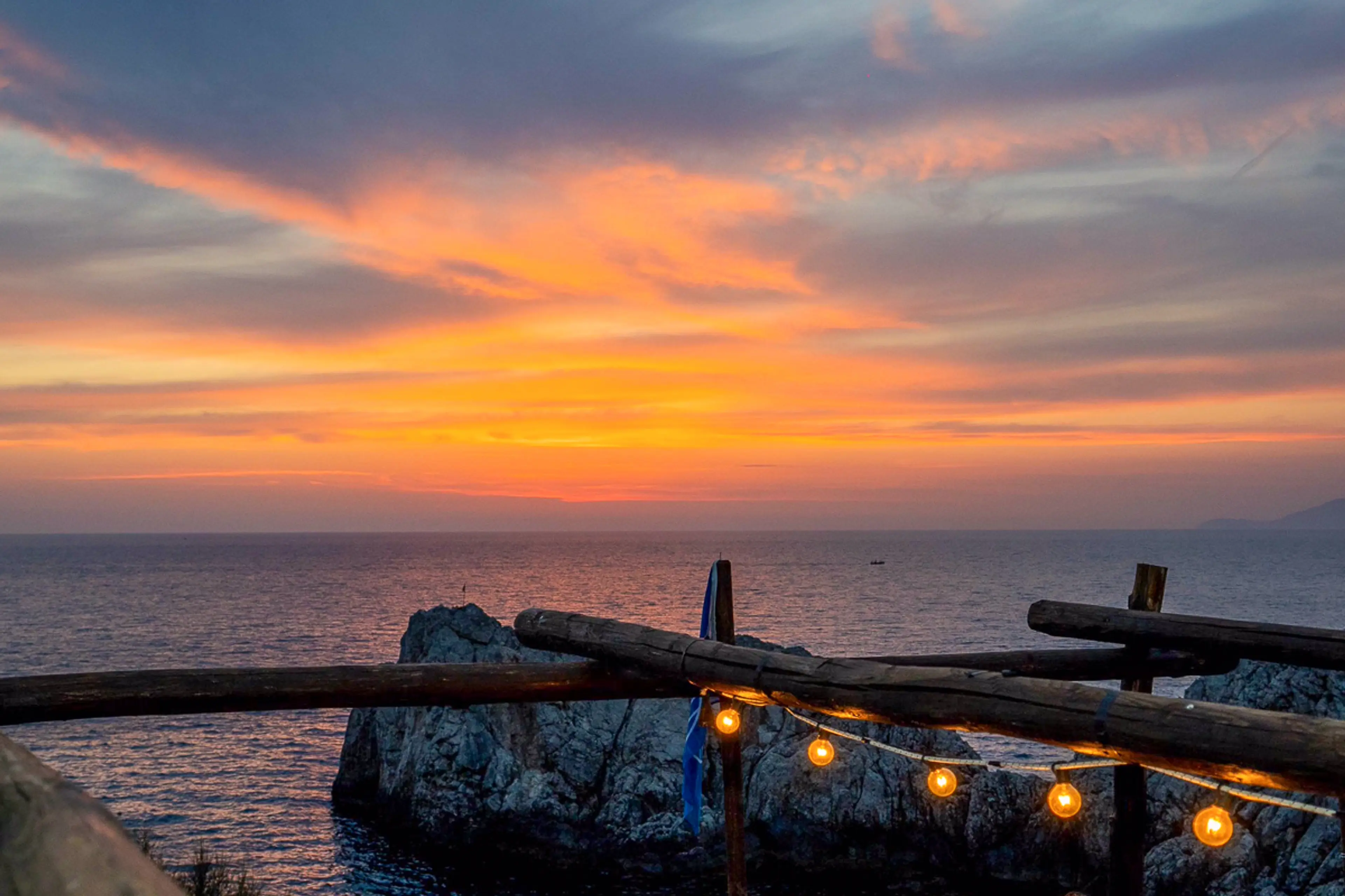 Maliblù Sunset — Faro di Punta Carena