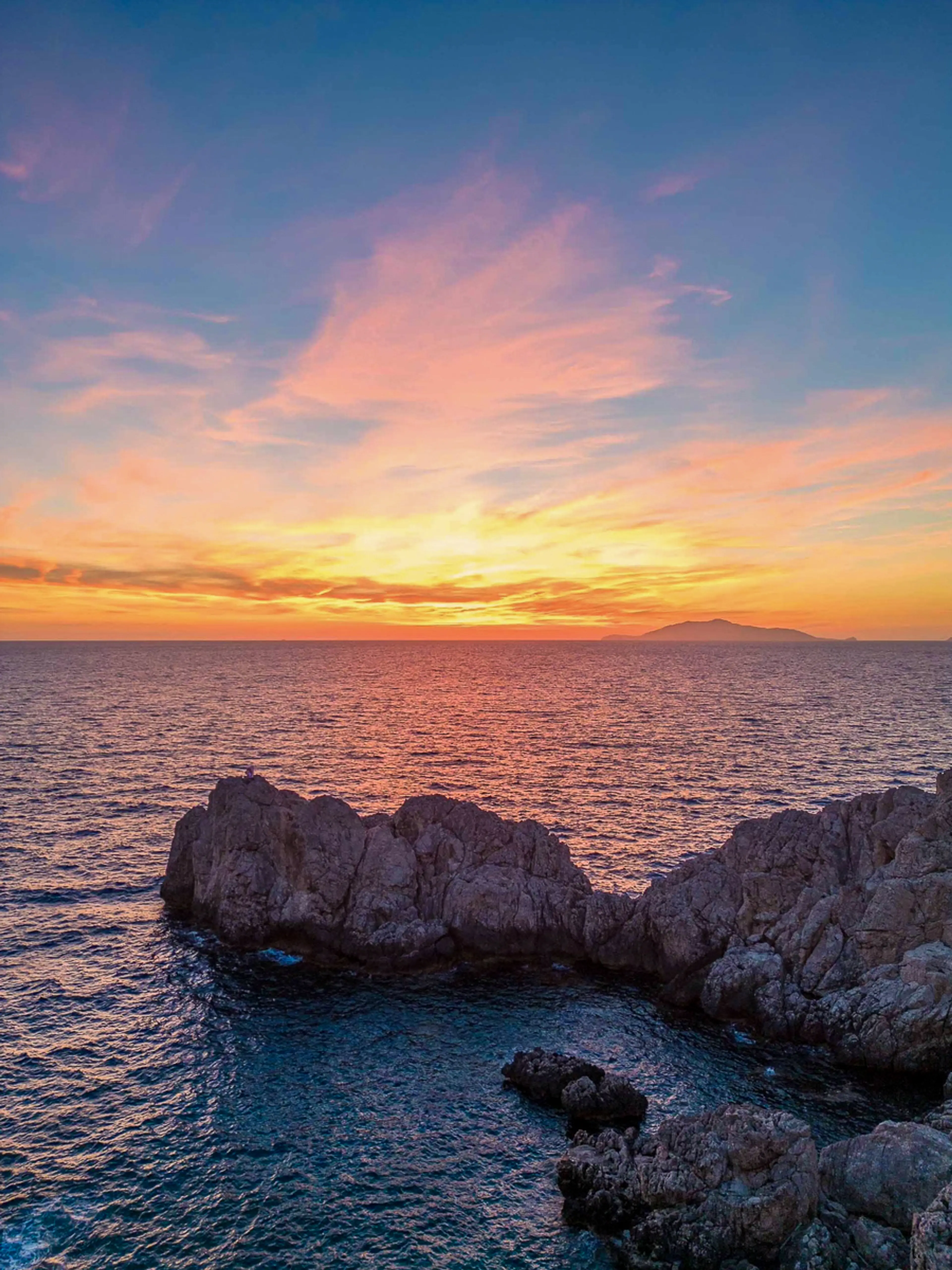Maliblù Sunset — Faro di Punta Carena