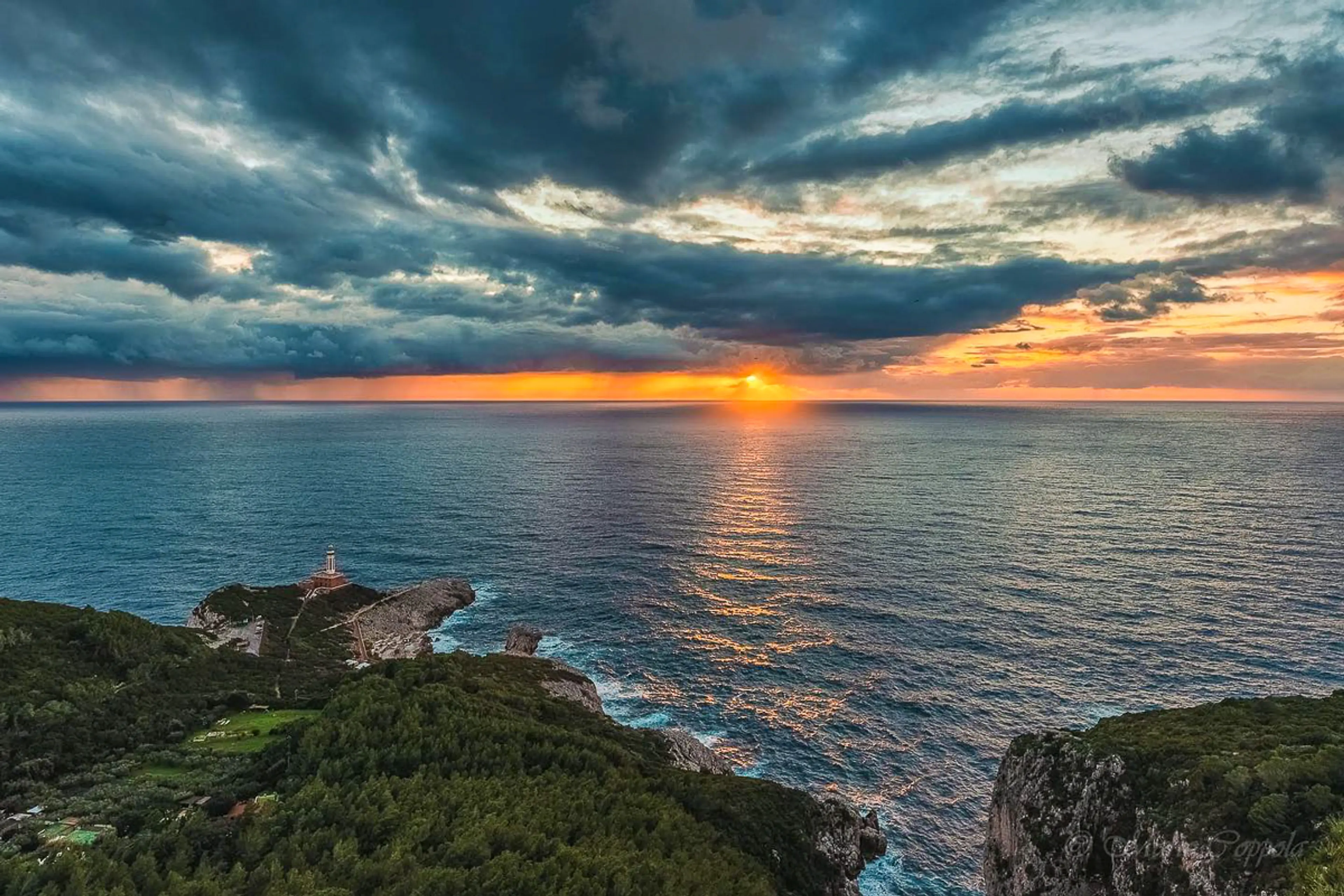 Maliblù Sunset — Faro di Punta Carena