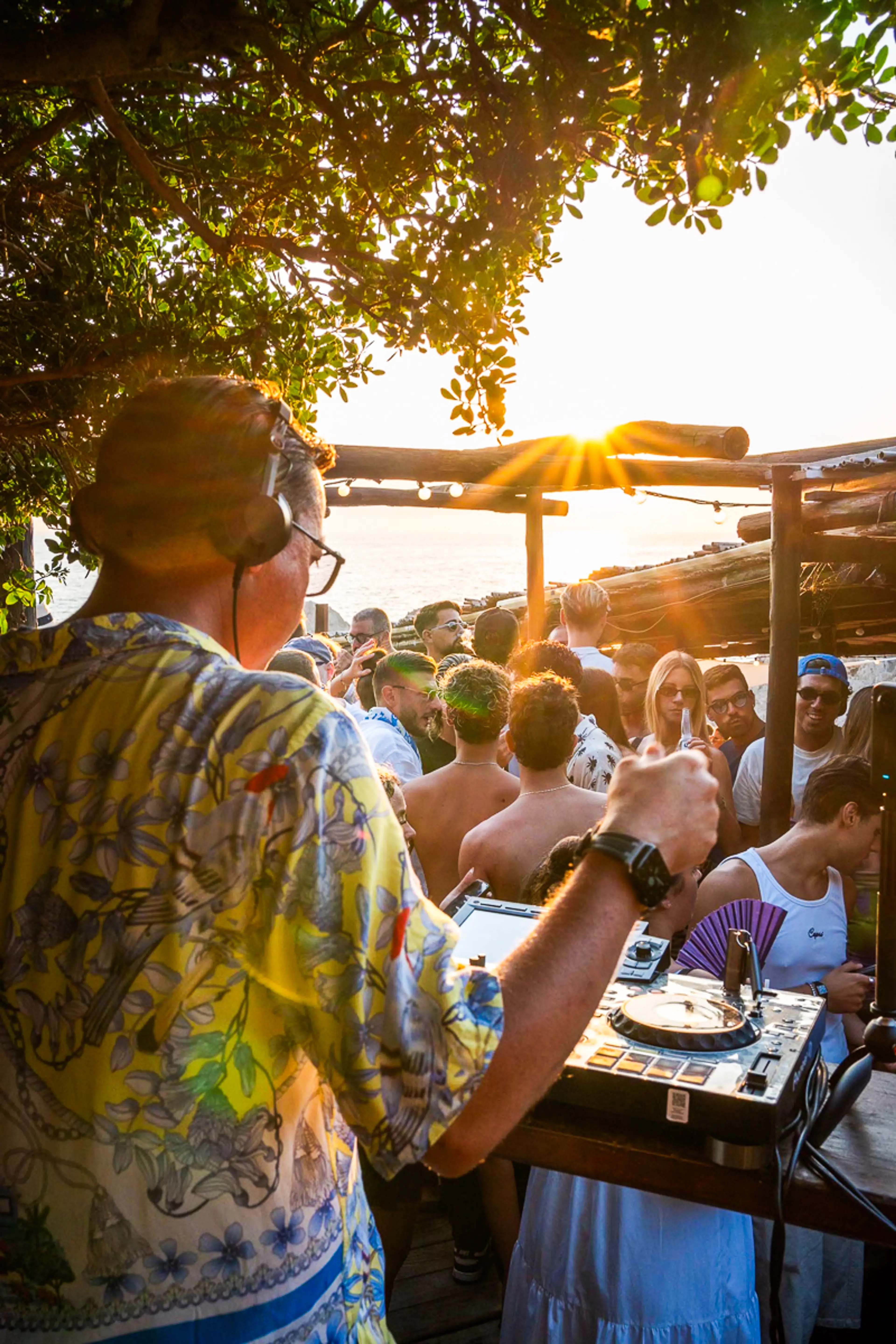 Maliblù Sunset — Persone