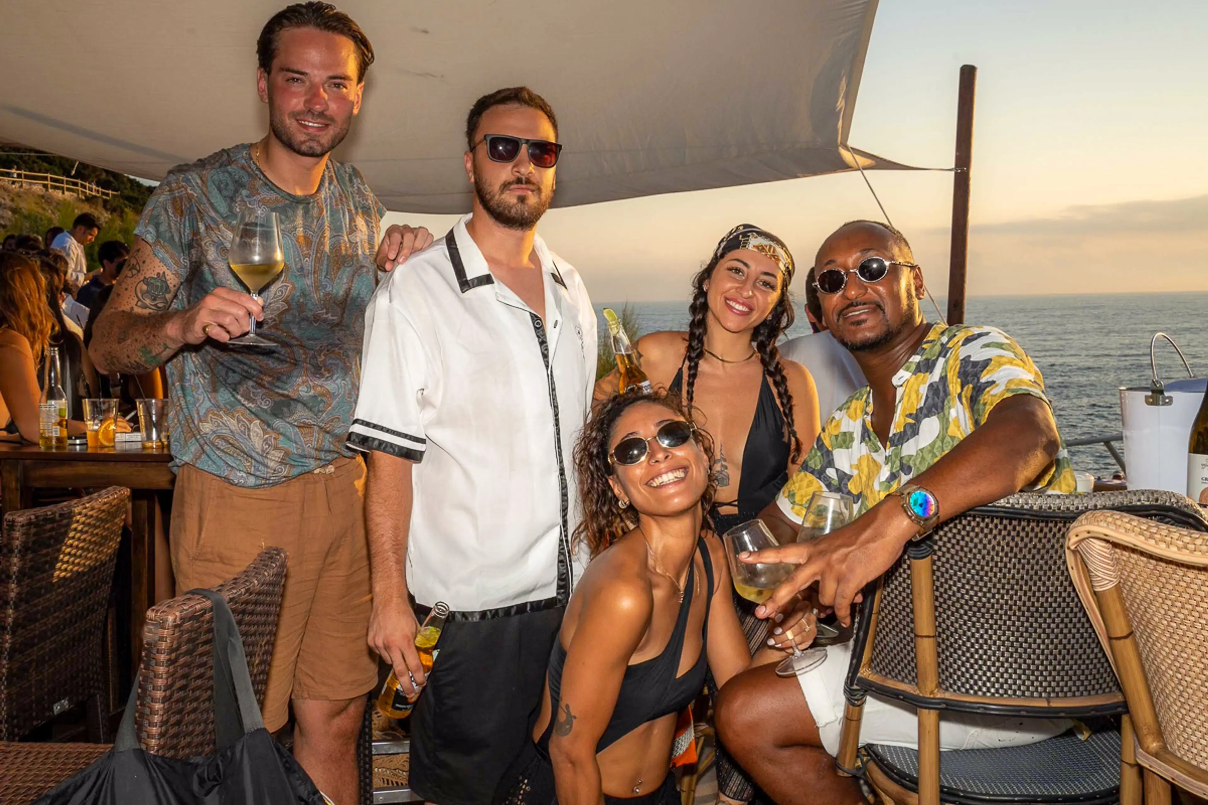 Maliblù Sunset — Persone