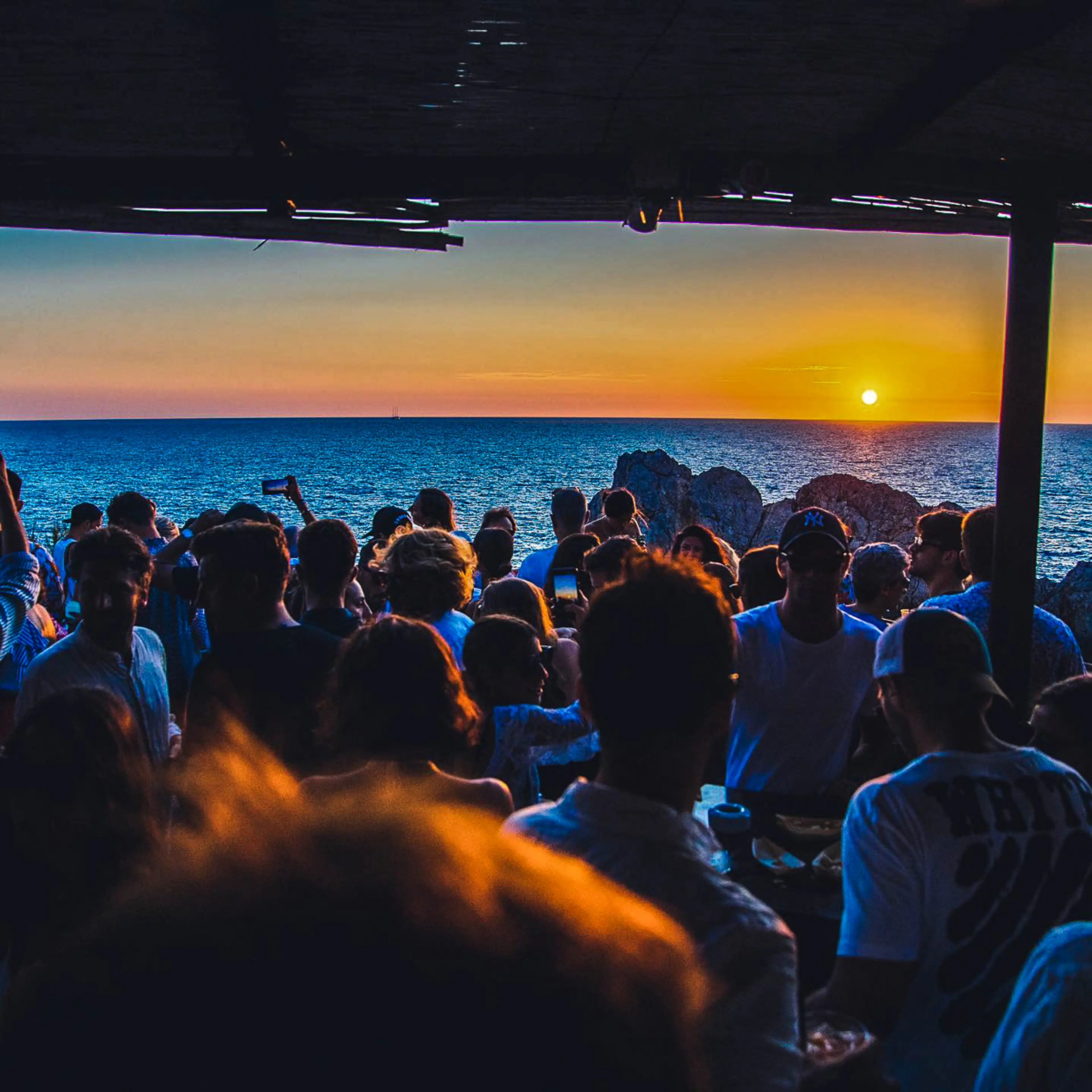 Maliblù Sunset — Persone