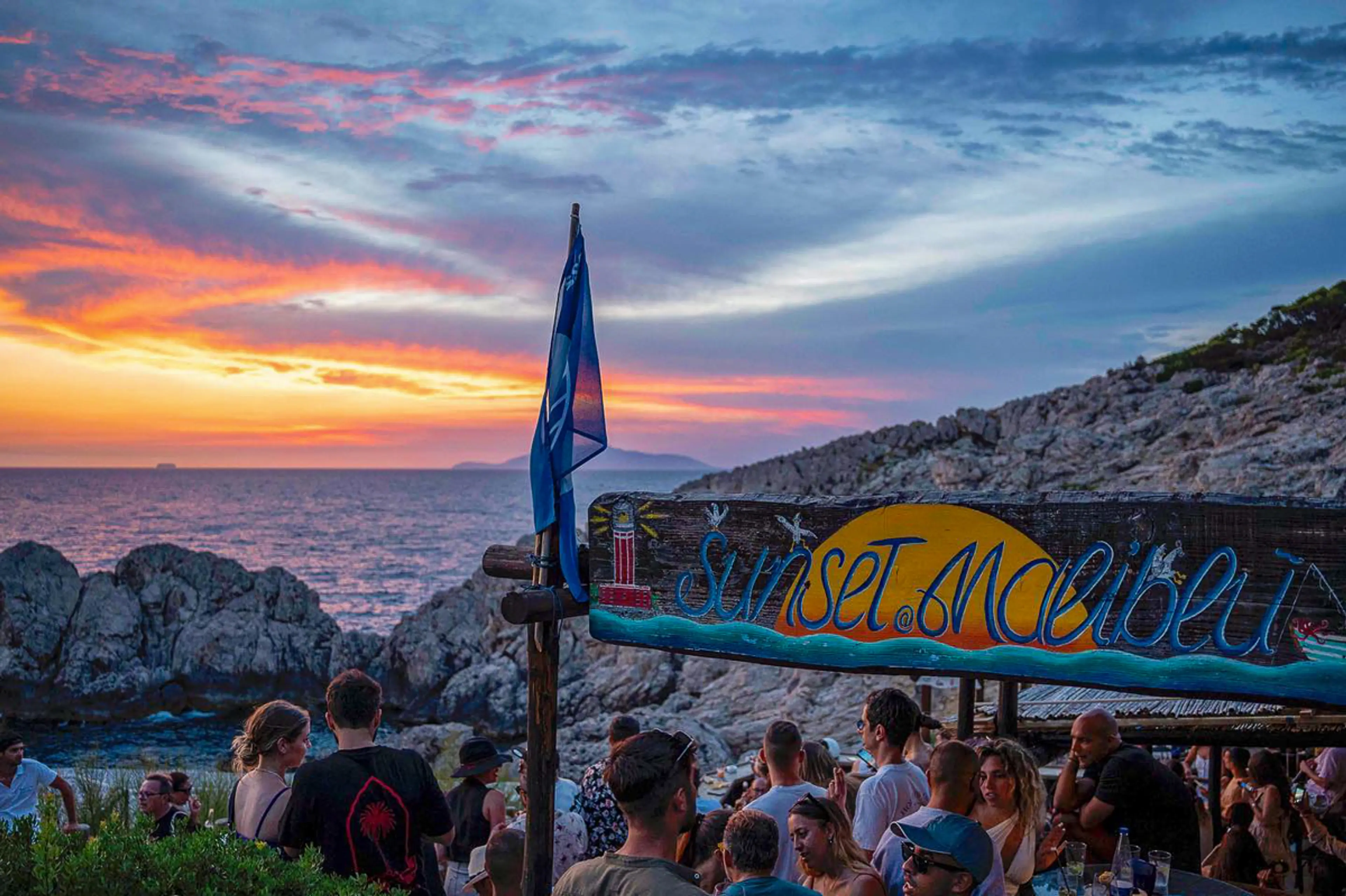 Maliblù Sunset — Persone