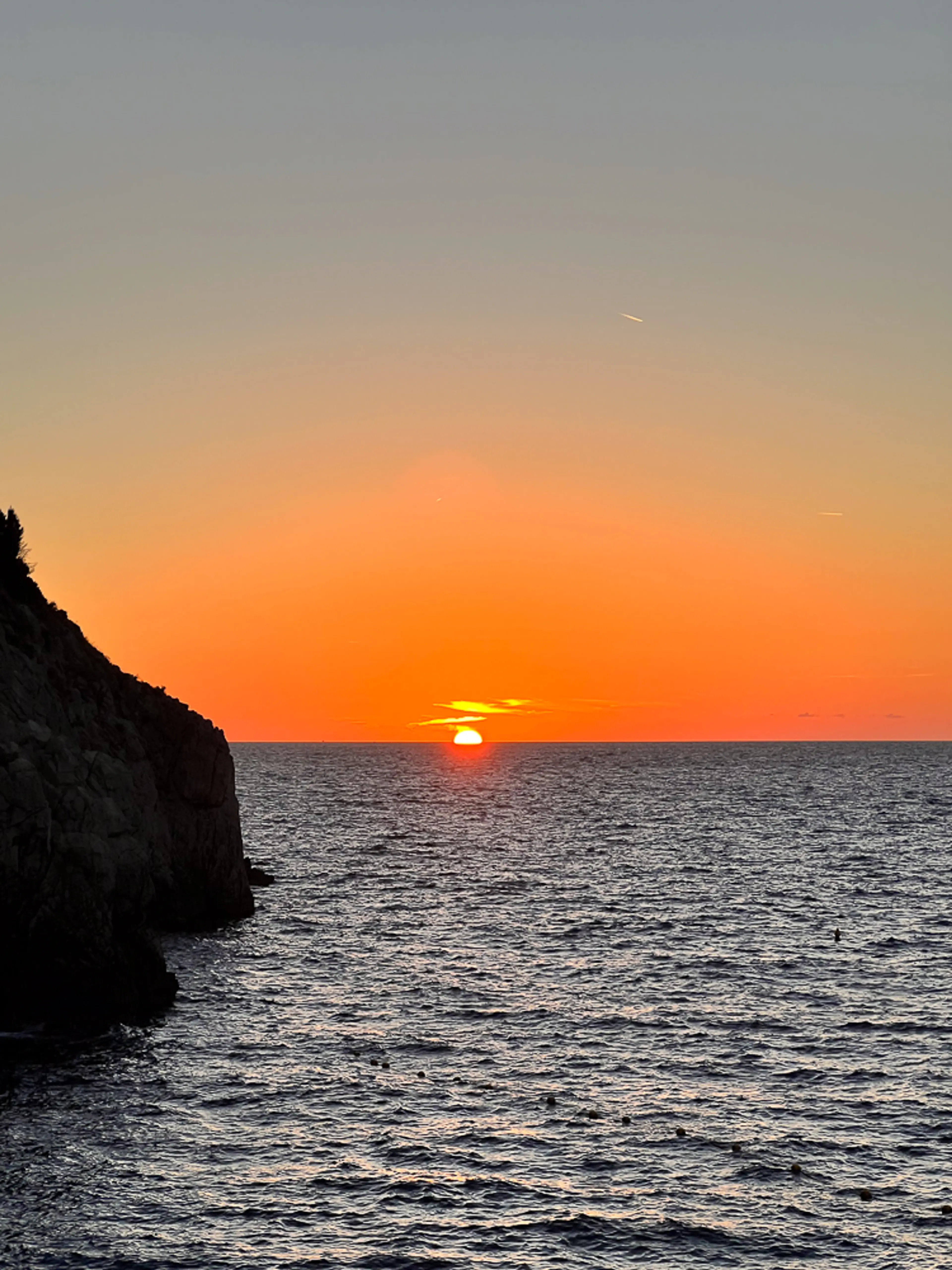 Tour in barca lungo la costa di Capri