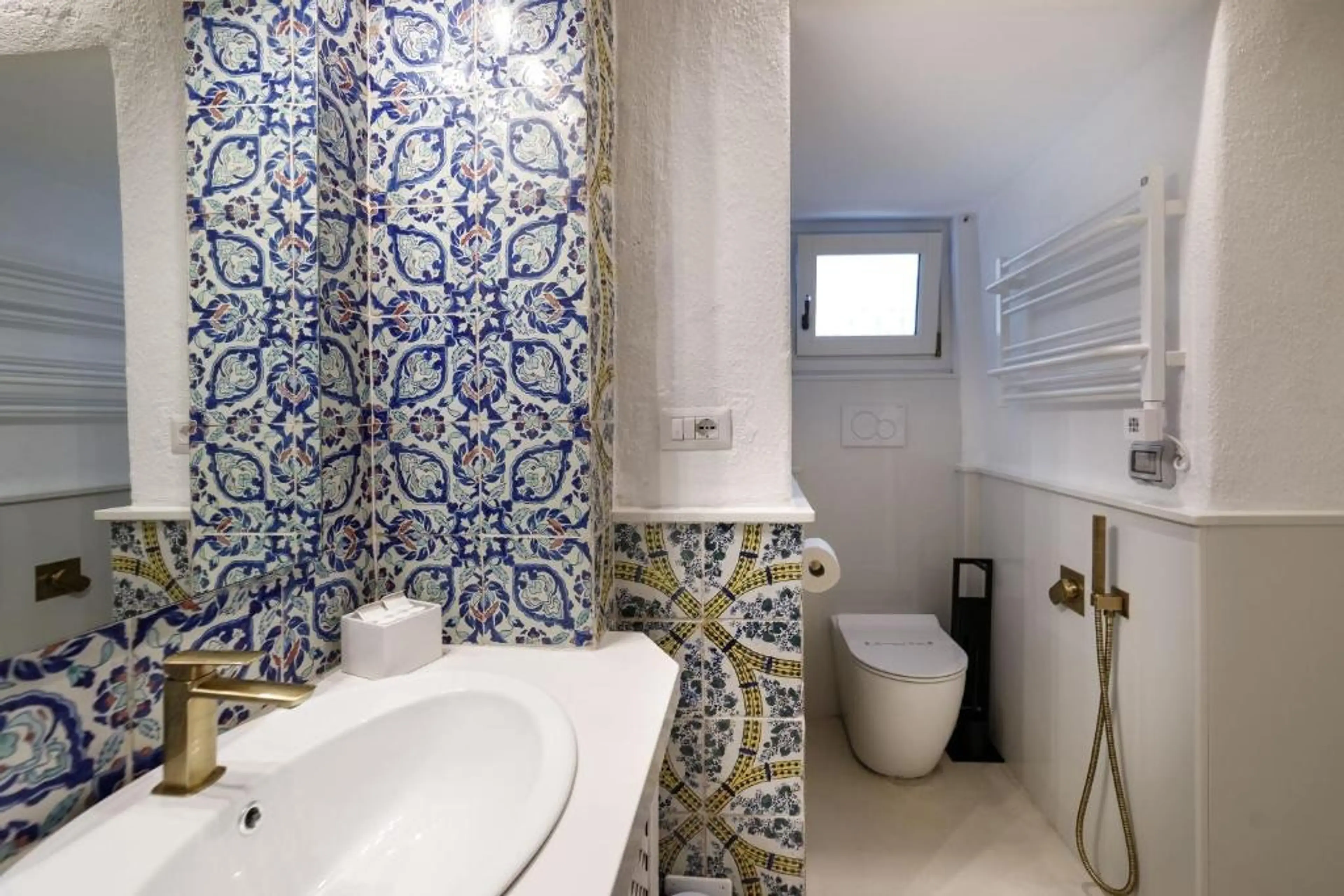 Refined details inside the Qasar Luxury Suite