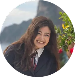 Lucrezia Orlando, porter assistant