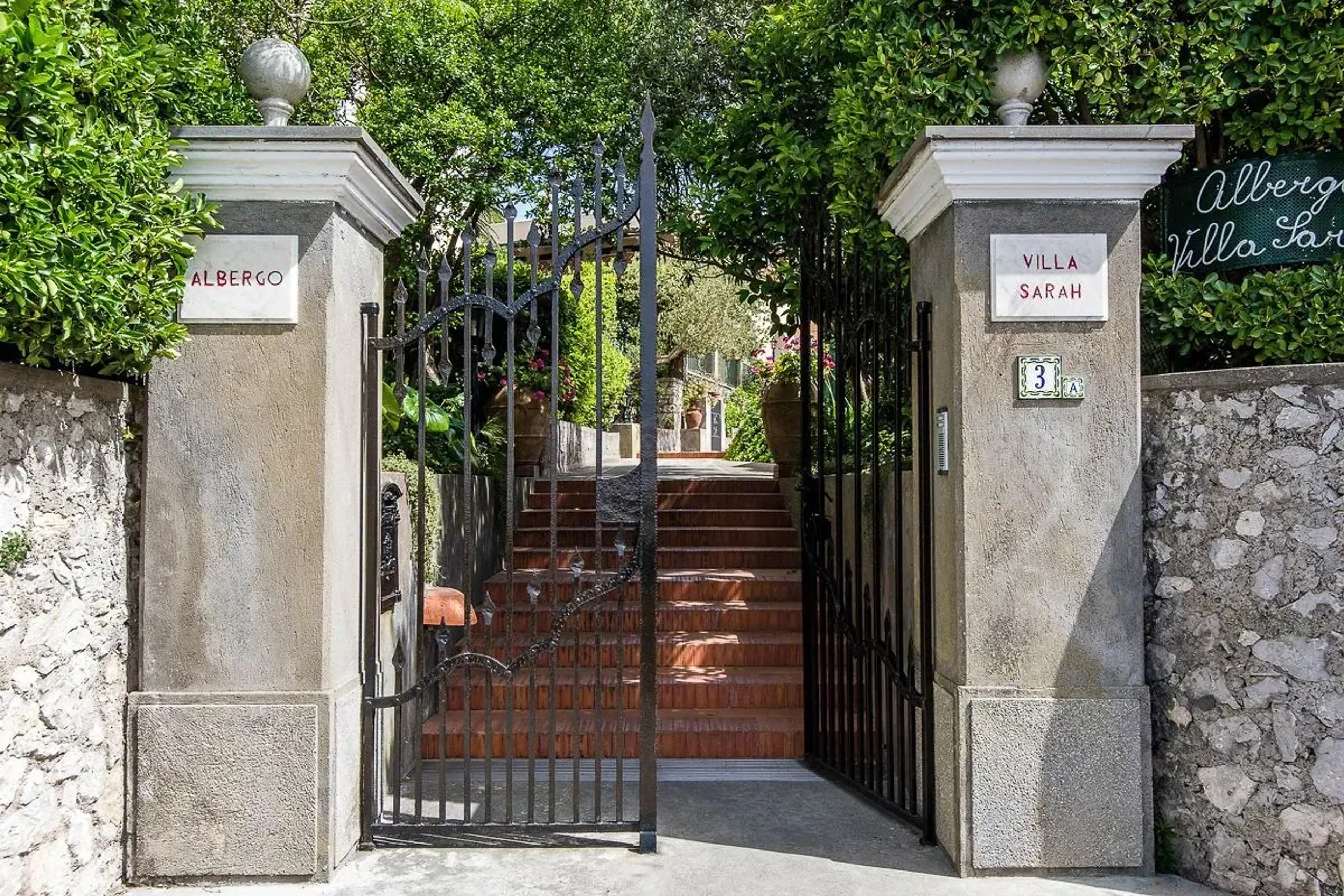 Hotel entrance - Villa Sarah Capri