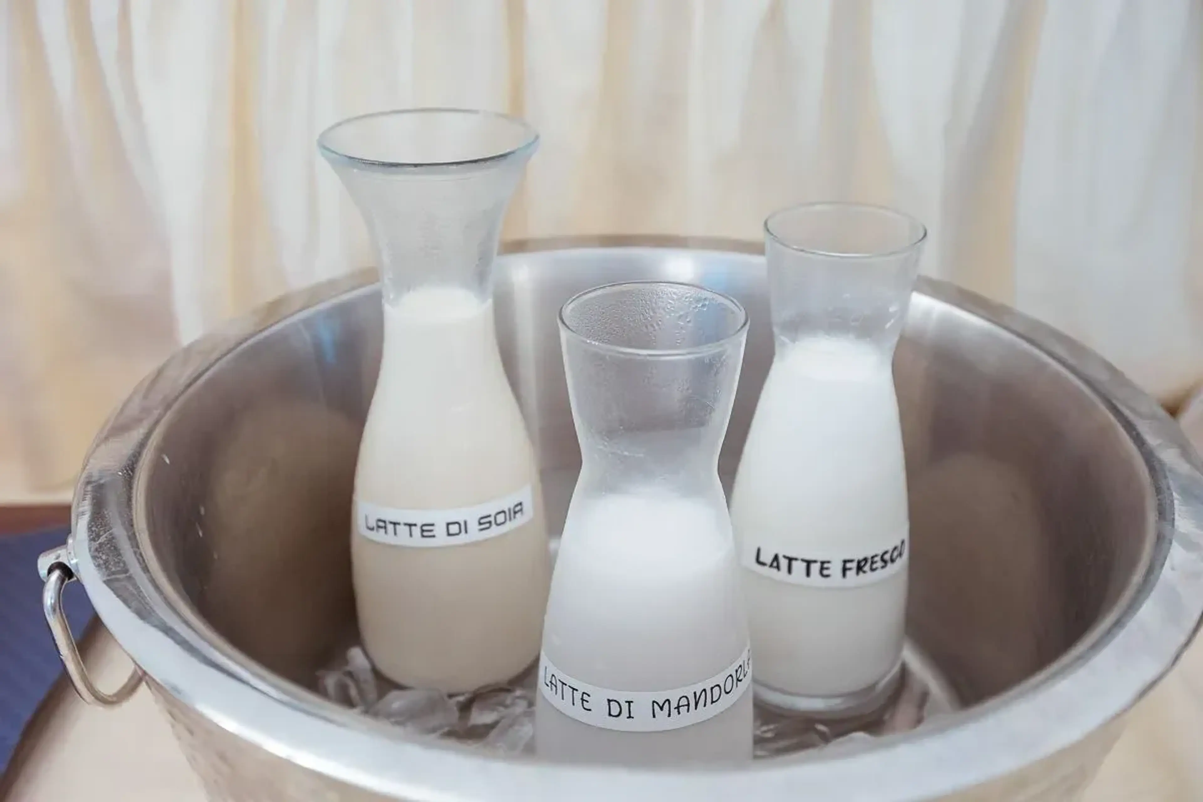 Milk carafes - Villa Sarah Capri